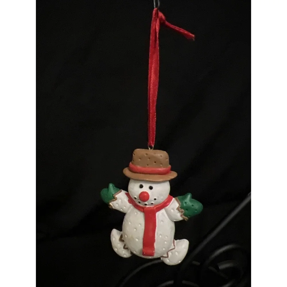 House Of Lloyd Christmas Around The World 1996 Snowman Resin Christmas Ornament